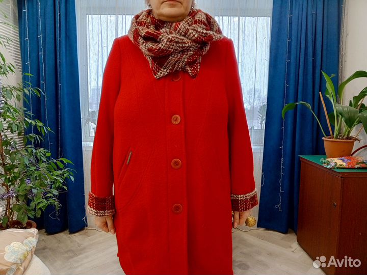 Пальто женское демисезонное 54 размера