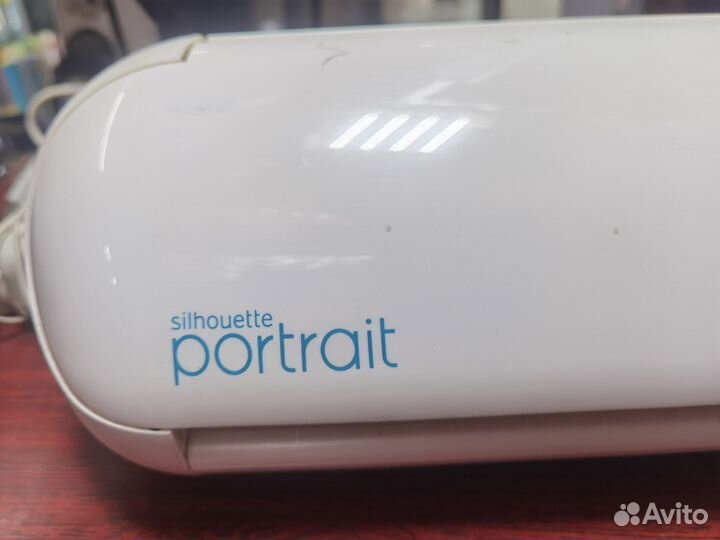 Режущий плоттер Silhouette Portrait 2