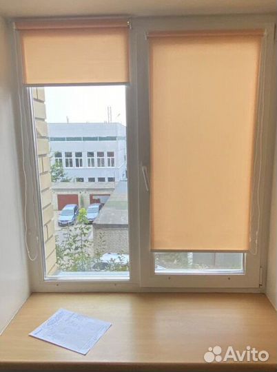 Рулонные шторы блэкаут в коробе B9099