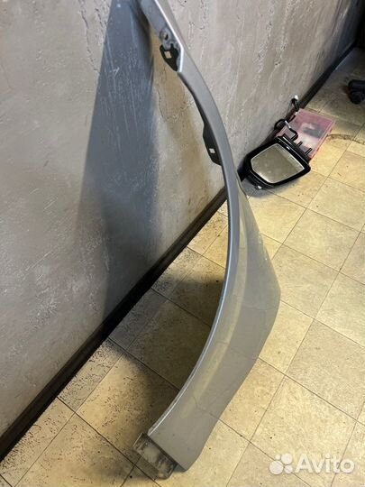 Крыло переднее левое Mercedes-Benz C-Class C200