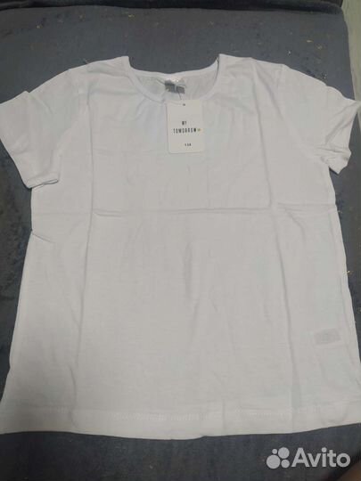 Футболка белая,новая 128 и 134