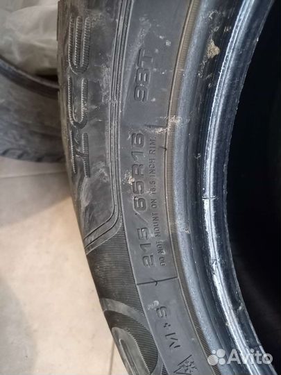 Dunlop Ice Touch 215/65 R16 98T