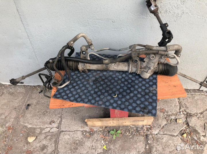 Рулевая рейка toyota corolla Е100