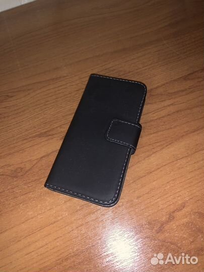 Чехол на iPhone 5s