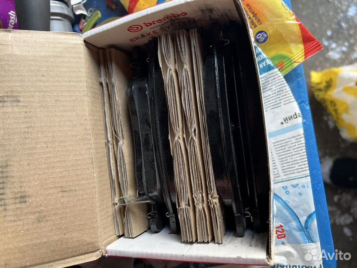 Передние тормозные колодки infiniti