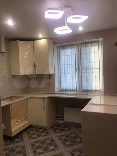 2-к. квартира, 64 м², 13/17 эт.