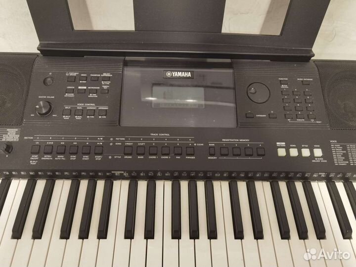 Yamaha PSR-E453