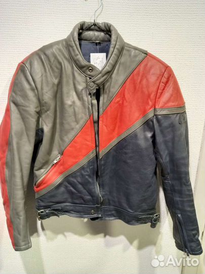 Кожаная мотокуртка размер 48