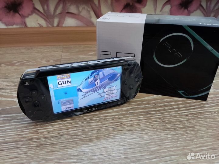 Прошитая PSP 1006 8Gb+игры