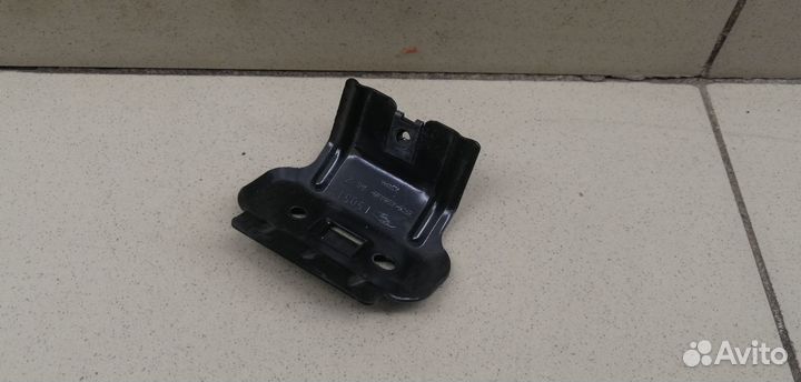 Кронштейн (сопут. товар) Transit 2014