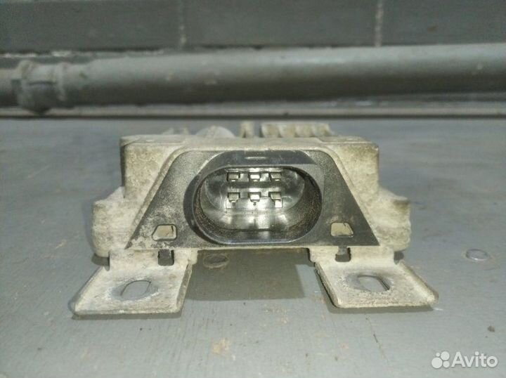 Блок управления топливным насосом Porsche Cayenne