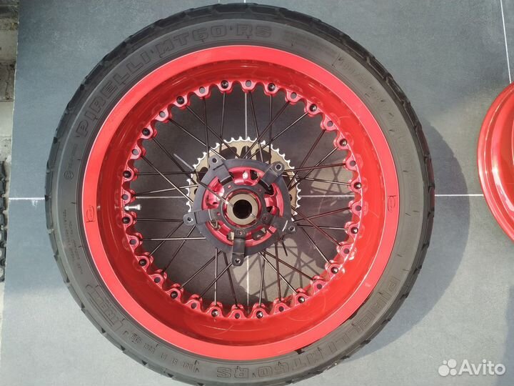 Комплект колёс Kineo для BMW S1000XR 1 поколения