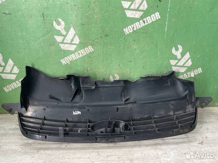 Решетка радиатора Форд Фокус 2 08-11