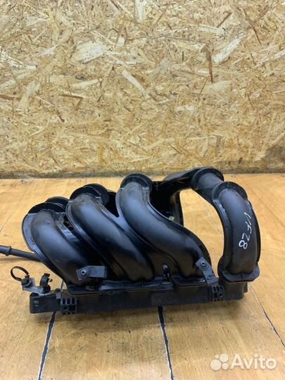 Коллектор впускной Ford Focus 2 hwda 2007