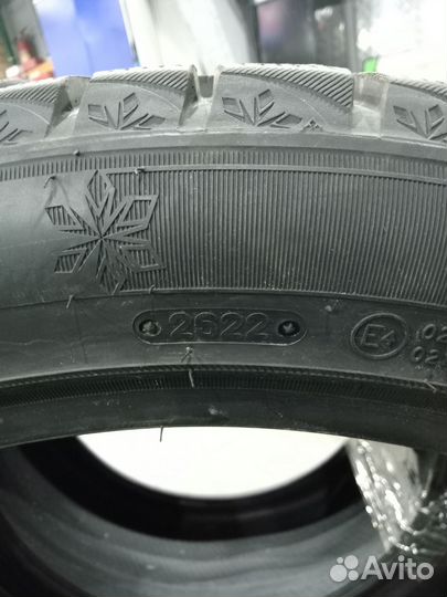 Triangle Snowlink TWT02 275/40 R20 и 315/35 R20 110V
