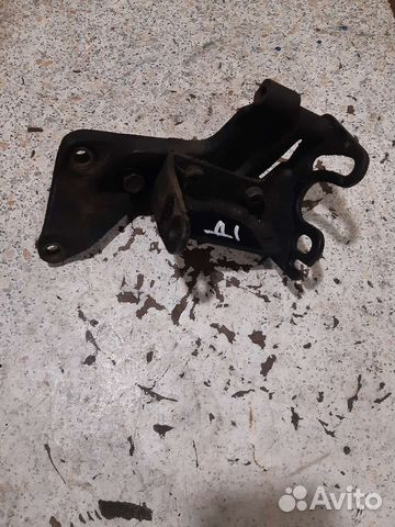 Кронштейн компрессора гура Митсубиси