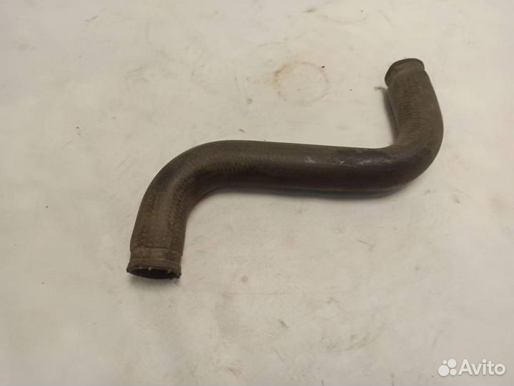 Патрубок системы охлаждения