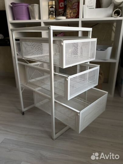 Тележка косметологическая