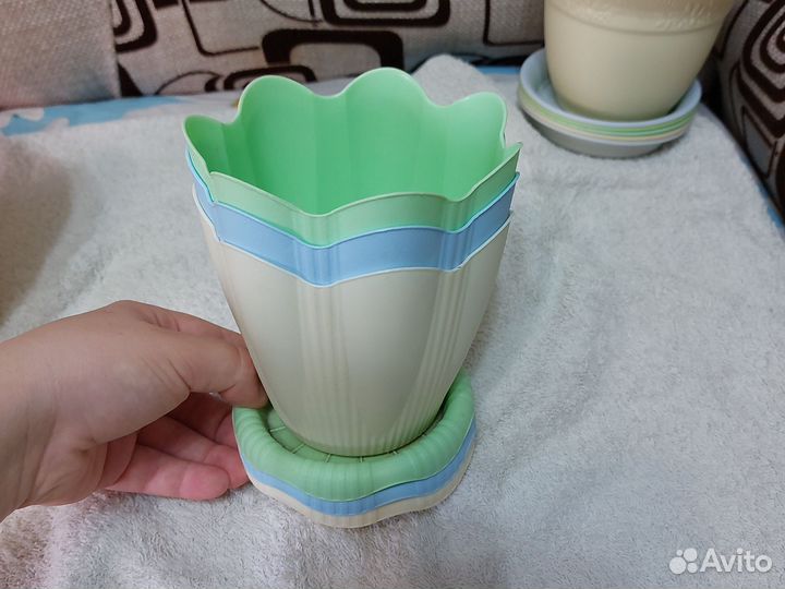 Цветочные горшки бу пластик