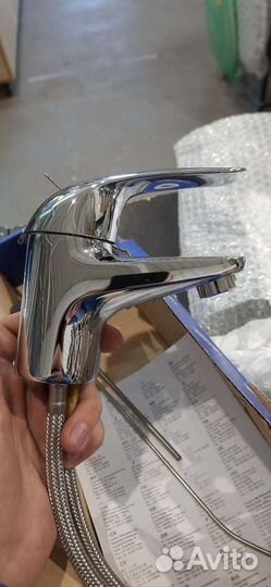 Смеситель для умывальника