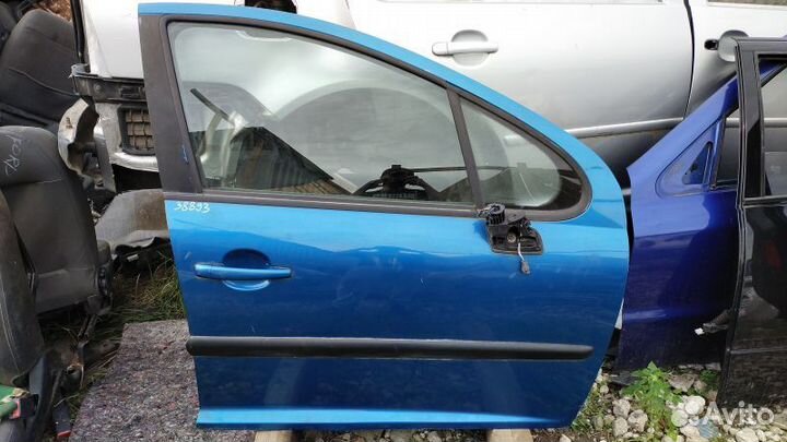 Дверь передняя правая (в сборе ) Peugeot 206