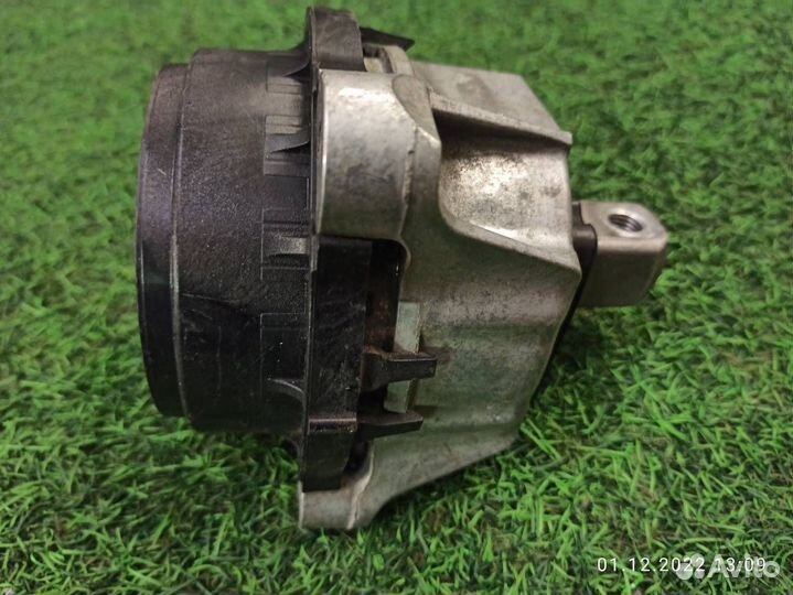 Опора двигателя правая Bmw 7-Series G12