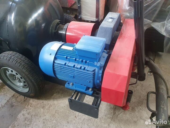 Пневмонагнетатель пн-500 (на шасси)