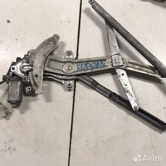 Стеклоподъемник Toyota Corolla