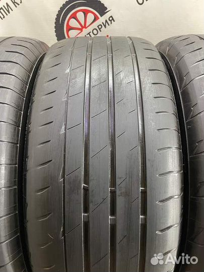 Bridgestone Potenza Adrenalin RE004 235/55 R17 103W