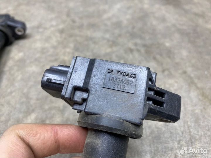 Катушка зажигания Mitsubishi Outlander GF 2.0 4B11