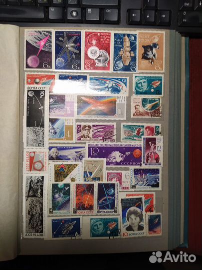 Почтовые марки СССР и зарубежные в альбоме