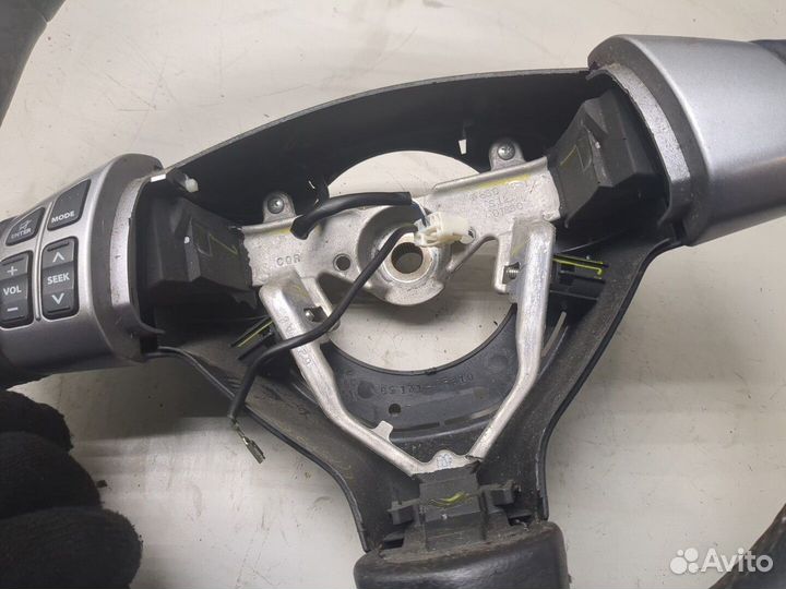 Руль Fiat Sedici, 2006