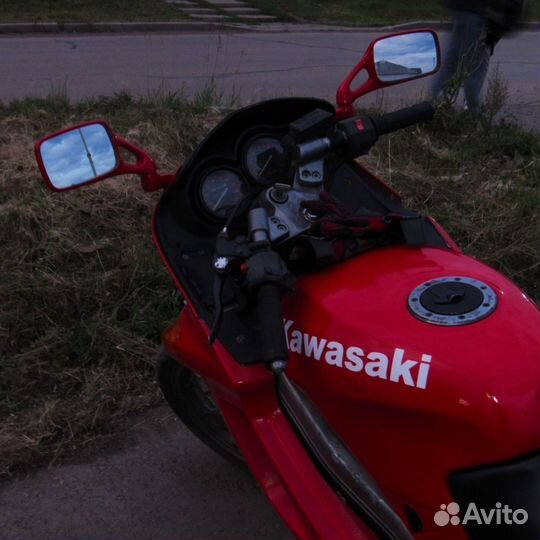Kawasaki ZZR250