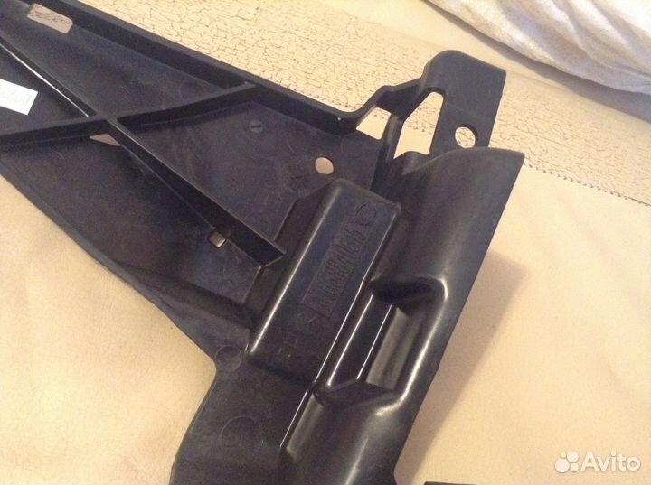 Кронштейн насадки глушителя Mercedes s coupe w217