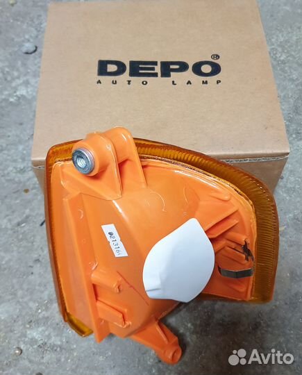 Поворотники Ford Escort 86-90