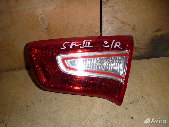 Фонарь задний внутренний правый KIA sportage 2010