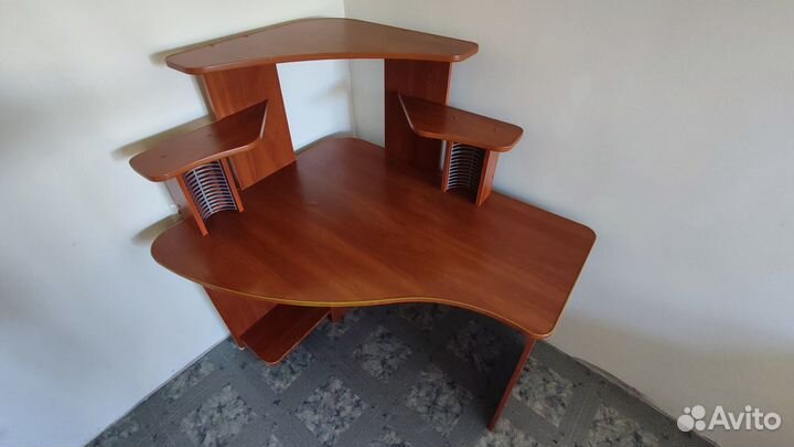 Компьютерный стол бу