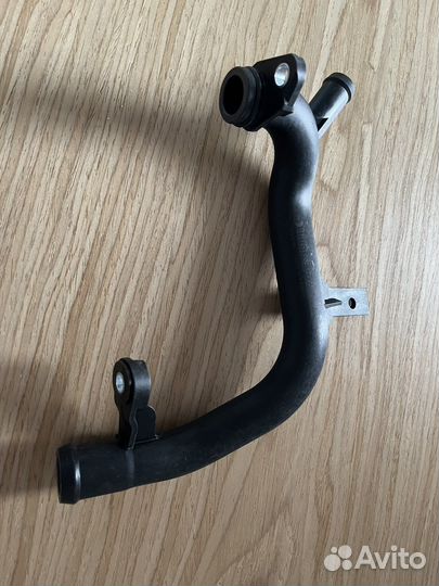 Трубка помпы vag 1.8 2.0 ea888