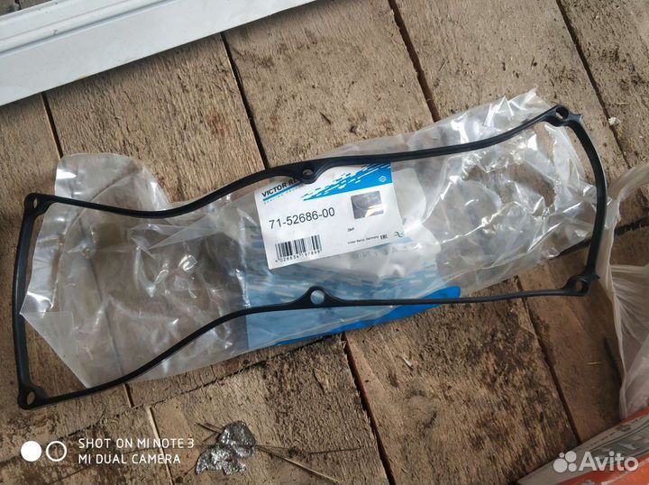 71-52686-00Прокладка клапанной крышки