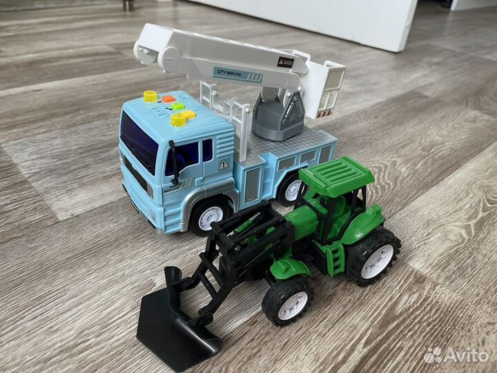 Машинки 33 шт