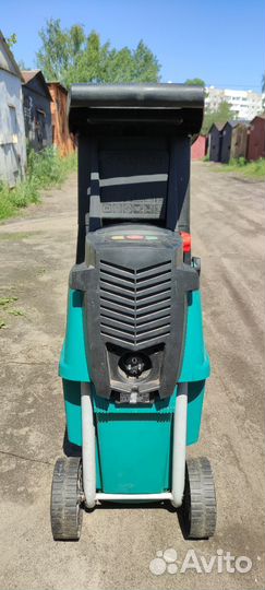 Измельчитель веток Bosch AXT25TC