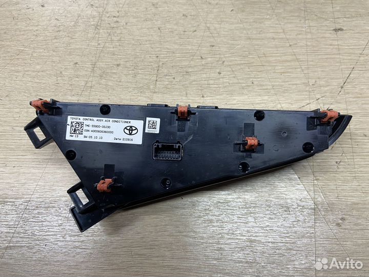 Блок управления климат контролем Toyota Camry 75