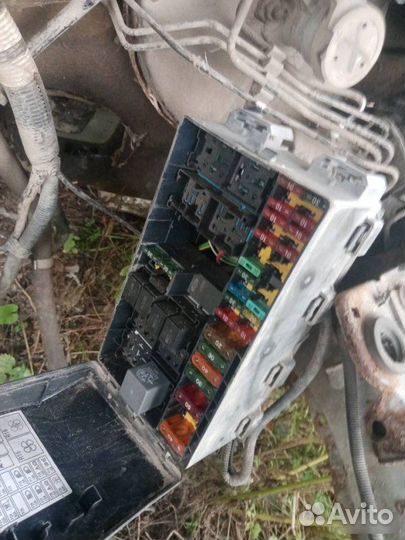 Блок предохранителей Ford Focus eydc 1999