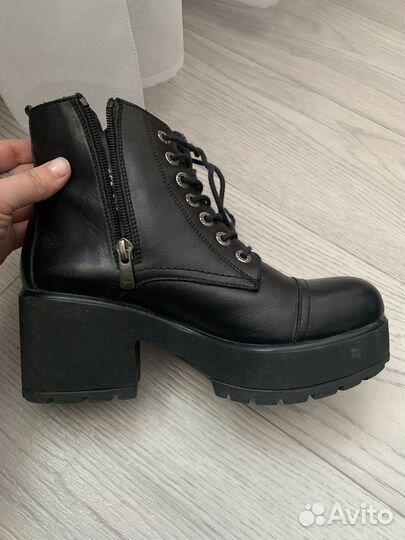 Ботинки демисезонные