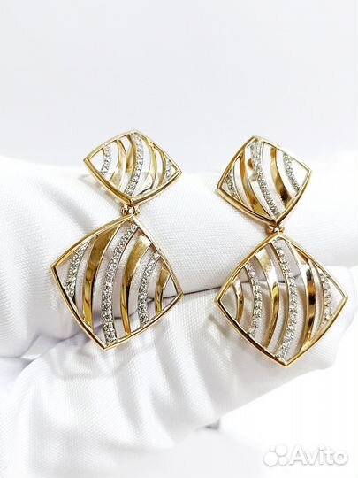 Золотые серьги с фианитом