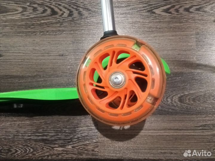 Самокат детский новый