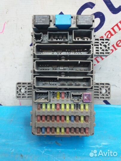 Блок предохранителей Honda Civic FK2 R18A2 2007