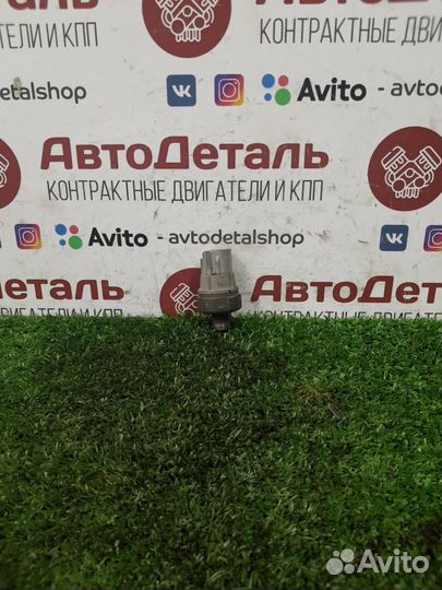 Датчик давления масла Toyota RAV4 2 (XA20) 2002