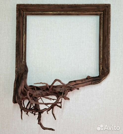 Рама деревянная декоративная с корнем