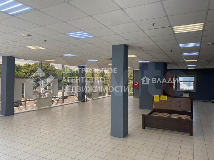 Сдам помещение свободного назначения, 600 м²